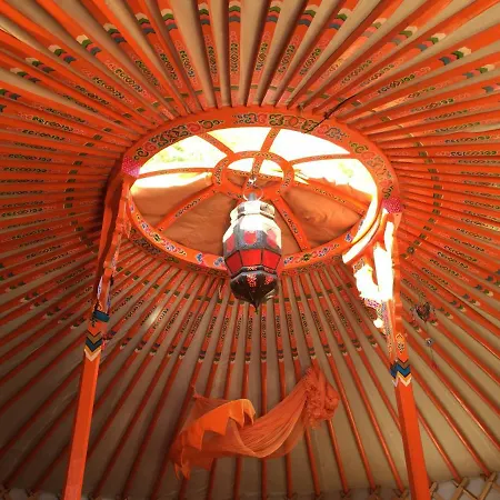 La Yurta Naranja *